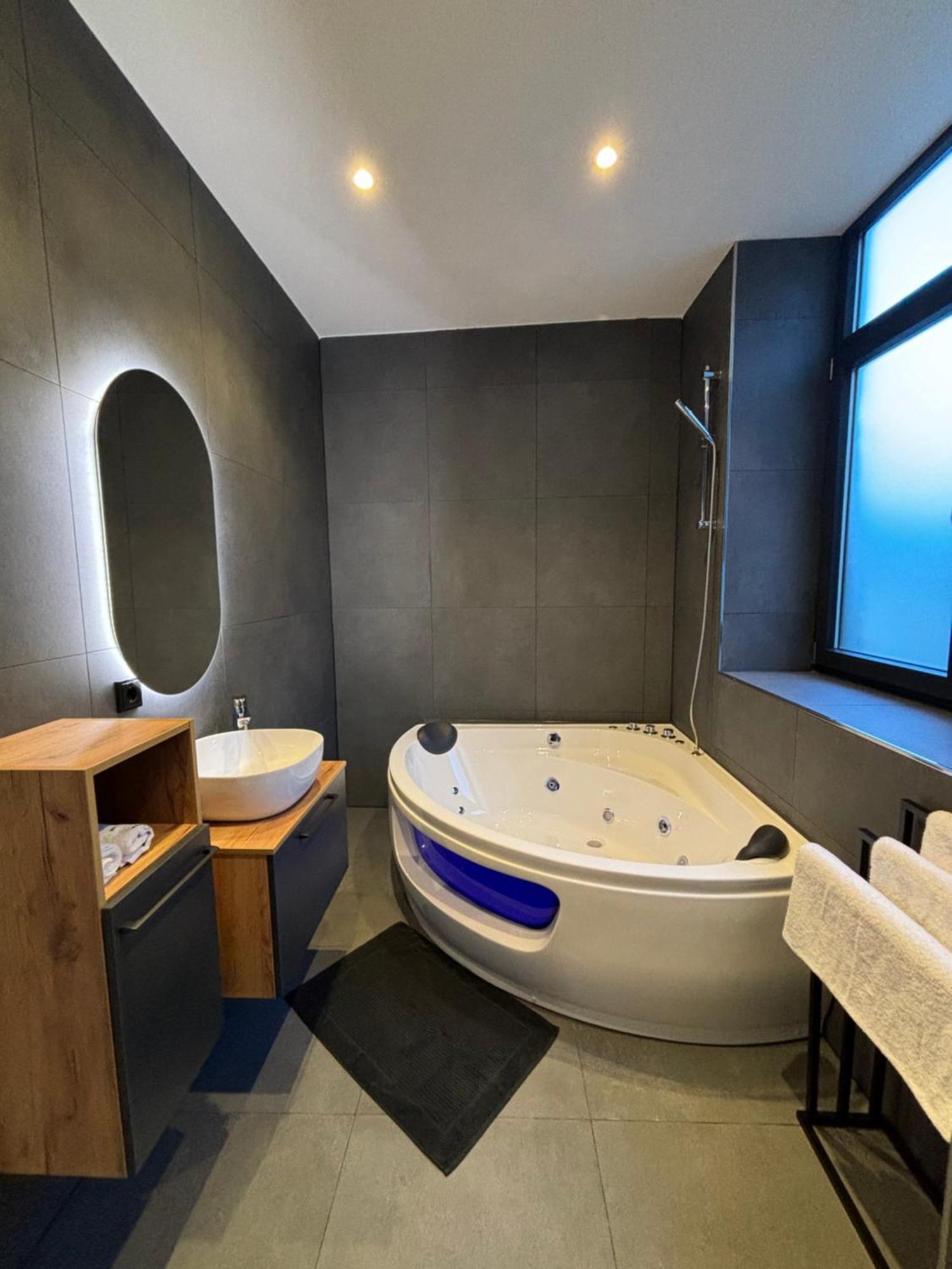 Luxus Apartment Mit Whirlpool In คีล ภายนอก รูปภาพ